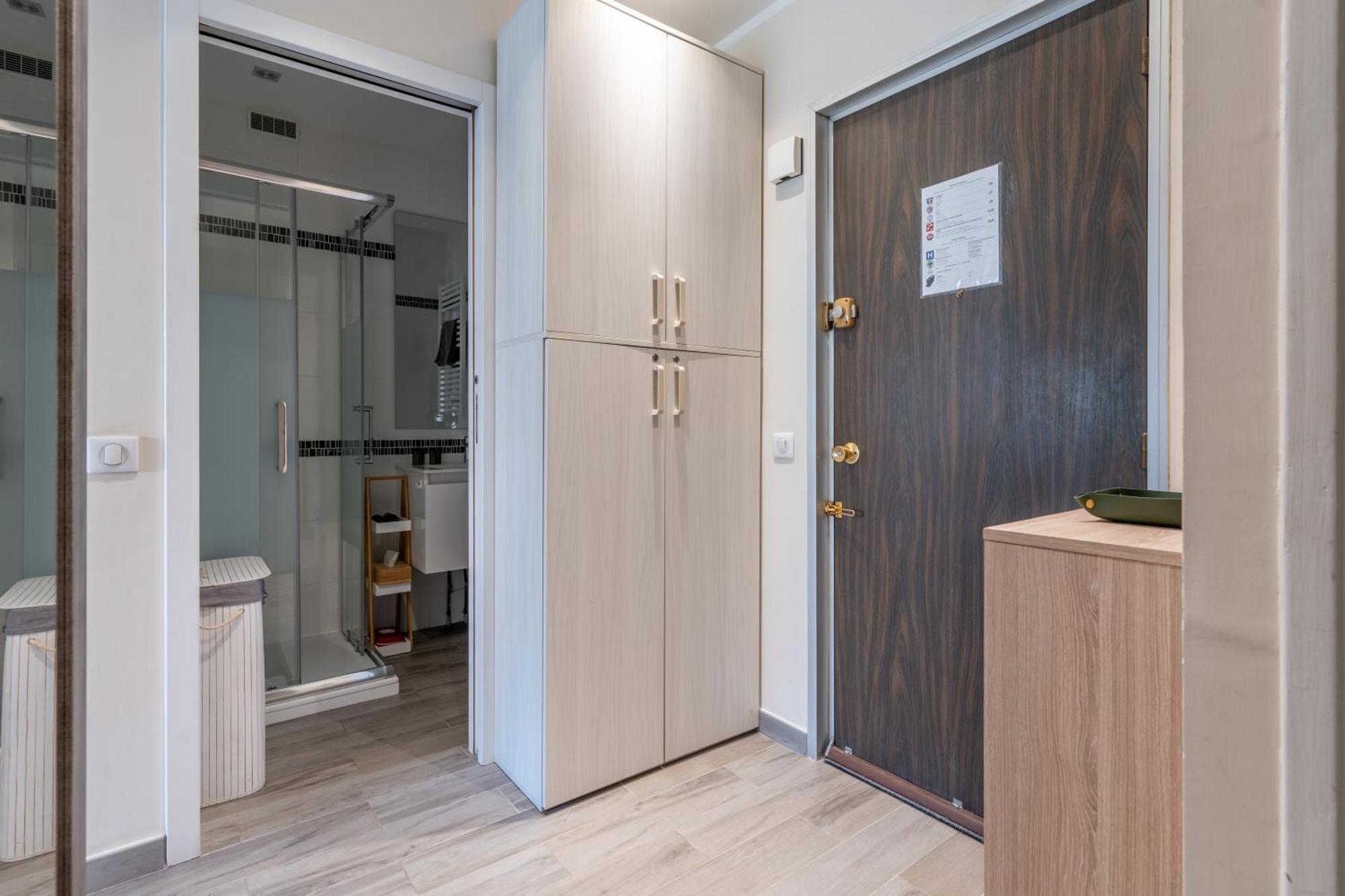 Fabuleux Appartement 2 Personnes Au Coeur De Menton, Climatise Et Proche Gares Routiere Et Sncf Exterior foto