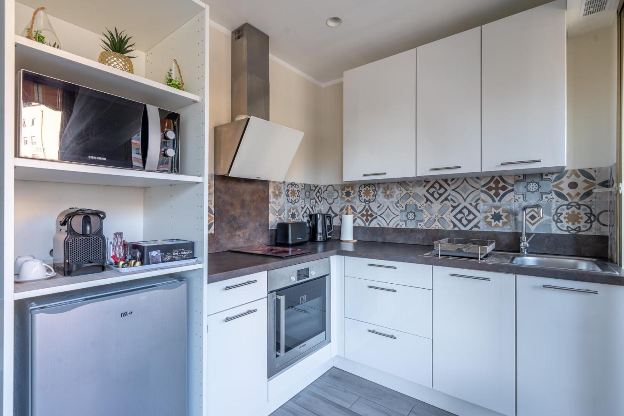 Fabuleux Appartement 2 Personnes Au Coeur De Menton, Climatise Et Proche Gares Routiere Et Sncf Exterior foto