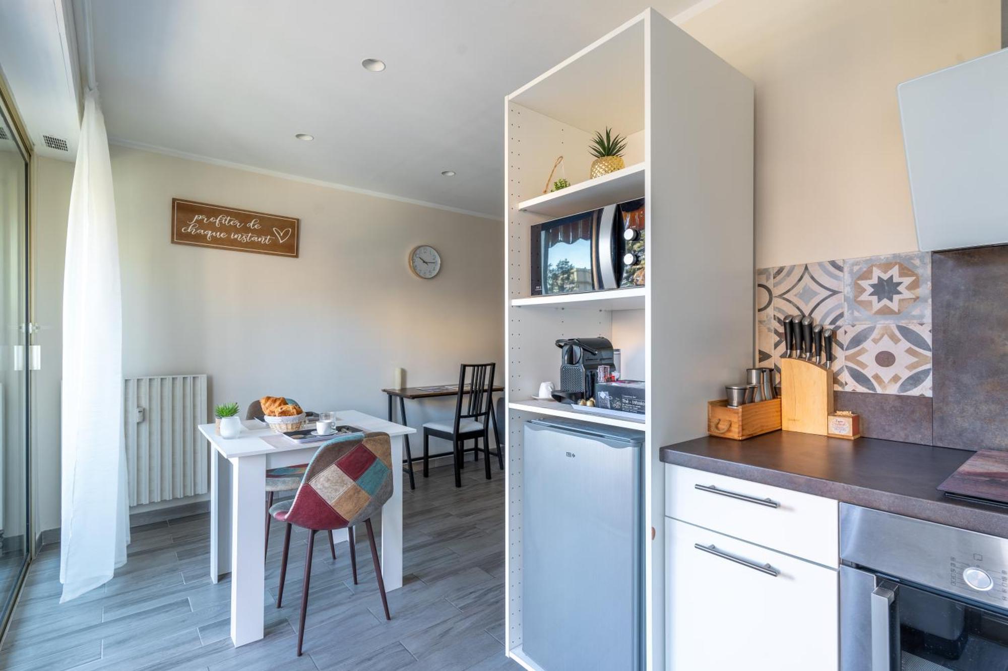 Fabuleux Appartement 2 Personnes Au Coeur De Menton, Climatise Et Proche Gares Routiere Et Sncf Exterior foto